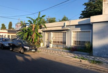 Casa en  Llavallol, Partido De Lomas De Zamora