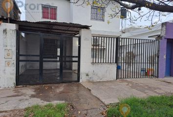 Casa en  Calle Garzón 3261, Rosario, S2010, Santa Fe, Arg