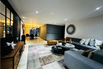 Apartamento en  Poblado, Medellín