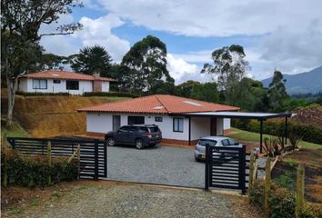 Villa-Quinta en  La Ceja, Antioquia