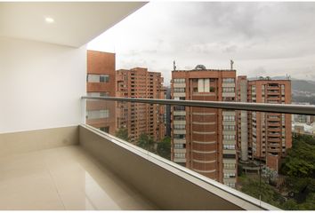 Apartamento en  Poblado, Medellín