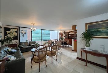 Apartamento en  Poblado, Medellín