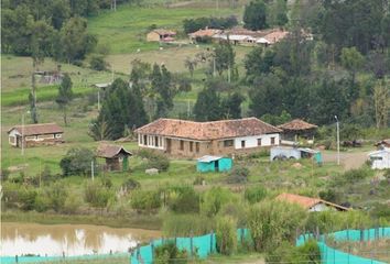 Villa-Quinta en  Sutarmachán, Boyacá