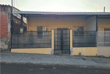 Casa en  Eloy Alfaro, Manta