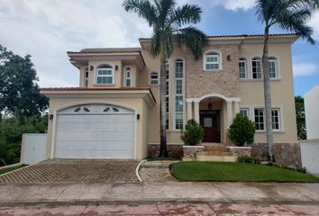 Casa en  Lagos Del Sol, Cancún, Quintana Roo