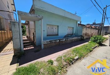 Casa en  Calle Colón, La Falda, Punilla, Córdoba, Arg