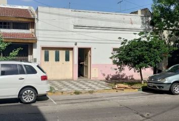 Casa en  Caseros, Tres De Febrero