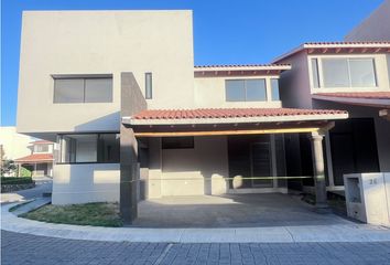 Casa en  El Pueblito, Corregidora, Corregidora, Querétaro