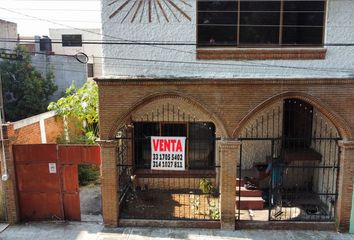 Casa en  La Huerta, Morelia, Morelia, Michoacán