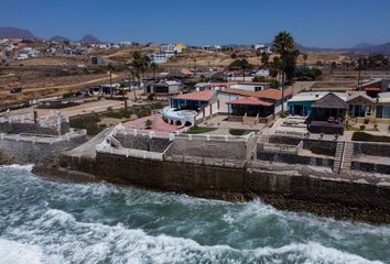 Casa en  Calle Puerto Vallarta, Rancho Reynoso, Playas De Rosarito, Baja California, 22740, Mex