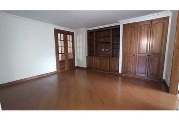 Apartamento en  Santa Barbara Norte, Bogotá