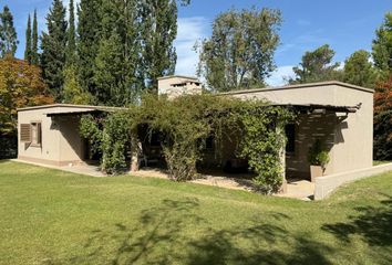 Casa en  Luján De Cuyo, Mendoza