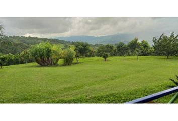 Lote de Terreno en  Anatolí, La Mesa