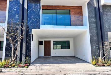 Casa en  Boulevard De Los Lagos, Gran Reserva, Parque San Luis Potosí, Ocoyucan, Puebla, 72865, Mex