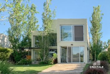 Casa en  Fisherton, Rosario