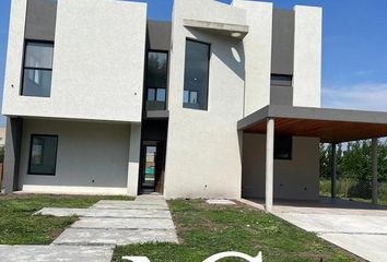 Casa en  Haras Santa María, Partido De Escobar