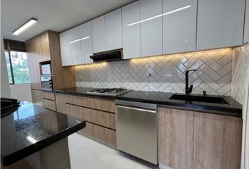 Apartamento en  Poblado, Medellín