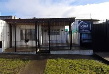 Casa en  Barrio Fortunato De La Plaza, Mar Del Plata