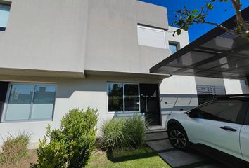 Casa en  Valle Escondido, Córdoba Capital