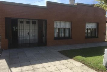 Casa en  Bernardino Rivadavia, Mar Del Plata