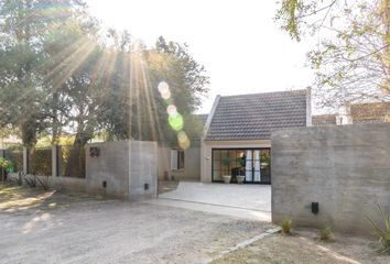 Casa en  Cumbres Del Golf, Villa Allende