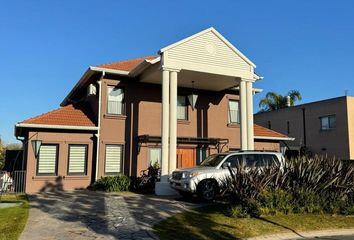 Casa en  Adrogué, Partido De Almirante Brown