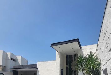 Casa en  Calle Paseo, Lagos Del Vergel, Lagos Residencial, Monterrey, Nuevo León, 64989, Mex