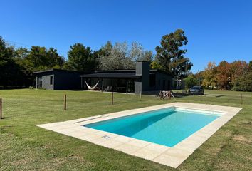 Casa en  Chacras De Murray, Partido Del Pilar