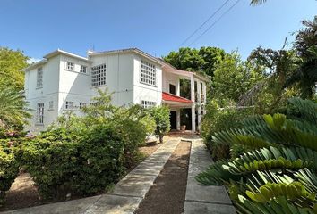 Lote de Terreno en  Avenida Centenario, Del Bosque, Yucatán, Othón P. Blanco, Quintana Roo, 77014, Mex