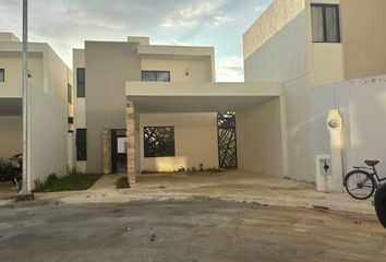 Casa en  Calle 34 679, Mérida, Yucatán, 97249, Mex