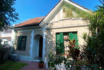 Casa en  Adrogué, Partido De Almirante Brown