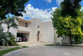 Casa en  Yucatan Country Club, Mérida, Yucatán, Mex