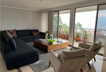 Apartamento en  Loma Del Tesoro, Medellín