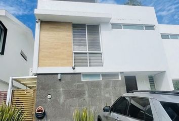 Casa en condominio en  Circuito Del Prado, La Cibela, San Agustín, Tlajomulco De Zúñiga, Jalisco, 45645, Mex