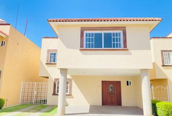 Casa en  Santa María Totoltepec, Toluca