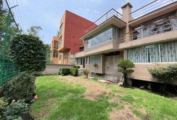 Casa en  Prolongación General Nicolás Bravo, Héroes De La Revolución, Lomas Del Huizachal, Naucalpan De Juárez, México, 53840, Mex