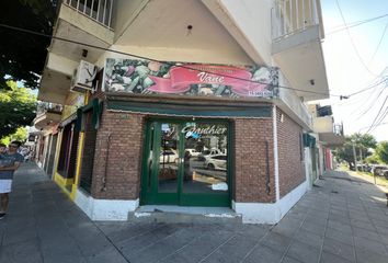 Locales en  Avenida Rivadavia 551, Campana, B2804, Provincia De Buenos Aires, Arg