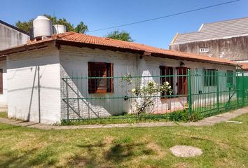 Casa en  Calle Urquiza Gral Justo José De 658, Campana, B2804, Provincia De Buenos Aires, Arg