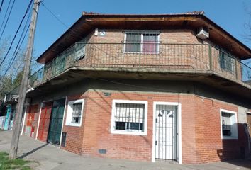 Casa en  Ingeniero Adolfo Sourdeaux, Partido De Malvinas Argentinas