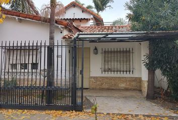 Casa en  Castelar, Partido De Morón