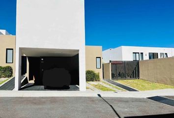 Casa en  Calle Huizache, Zibata, Zona Cactus, El Marqués, Querétaro, 76269, Mex