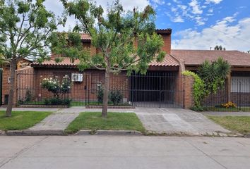 Casa en  Canal V, Neuquén