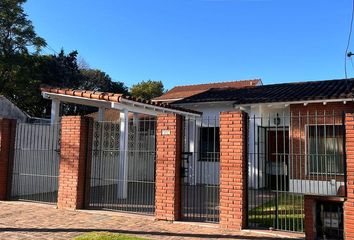 Casa en  Adrogué, Partido De Almirante Brown