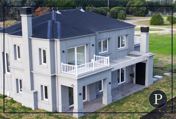 Casa en  Los Acantilados, Mar Del Plata