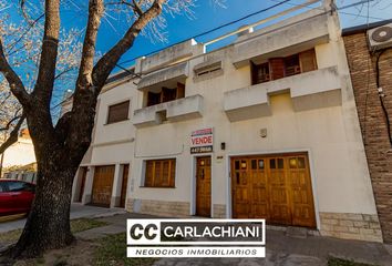 Casa en  Azcuénaga, Rosario