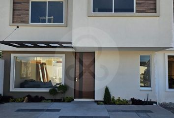 Casa en condominio en  Lázaro Cárdenas, Metepec