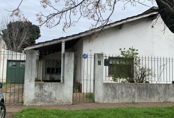 Casa en  Adrogué, Partido De Almirante Brown