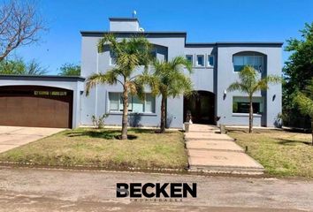 Casa en  Cumbres Del Golf, Villa Allende