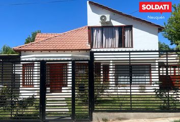 Casa en  Santa Genoveva, Neuquén