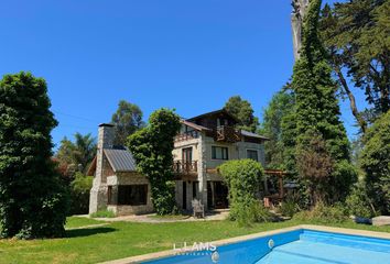 Casa en  Bosque Peralta Ramos, Mar Del Plata